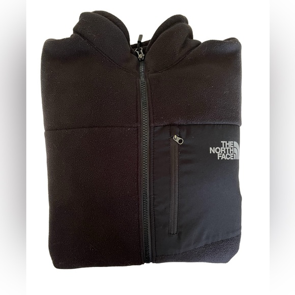 The North Face Men's Black Fleece Jacket - Picture 3 of 5